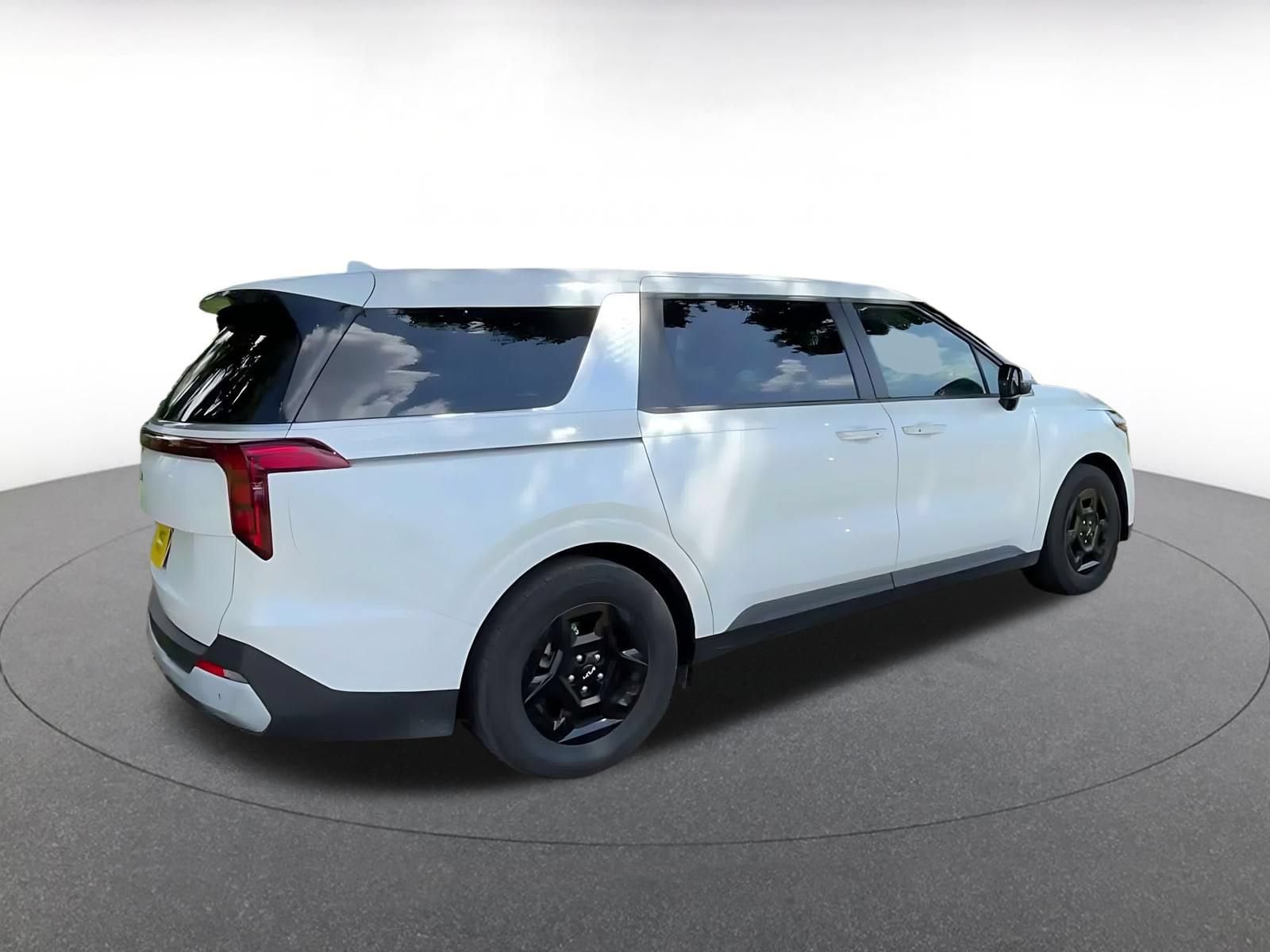 Thumbnail: 2026 Kia Carnival - 14