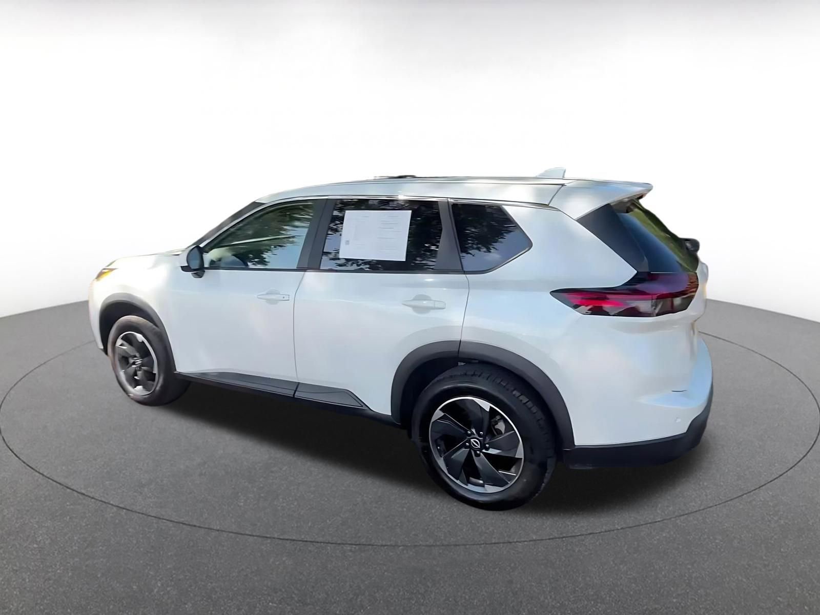 Thumbnail: 2025 Nissan Rogue - 10