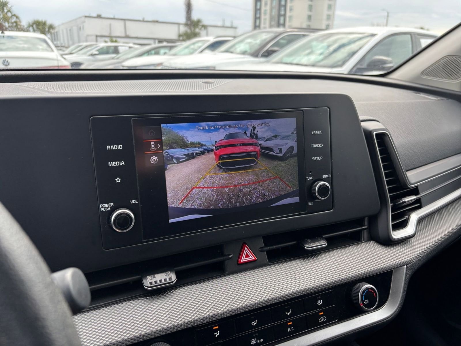 Thumbnail: 2025 Kia Sportage - 24