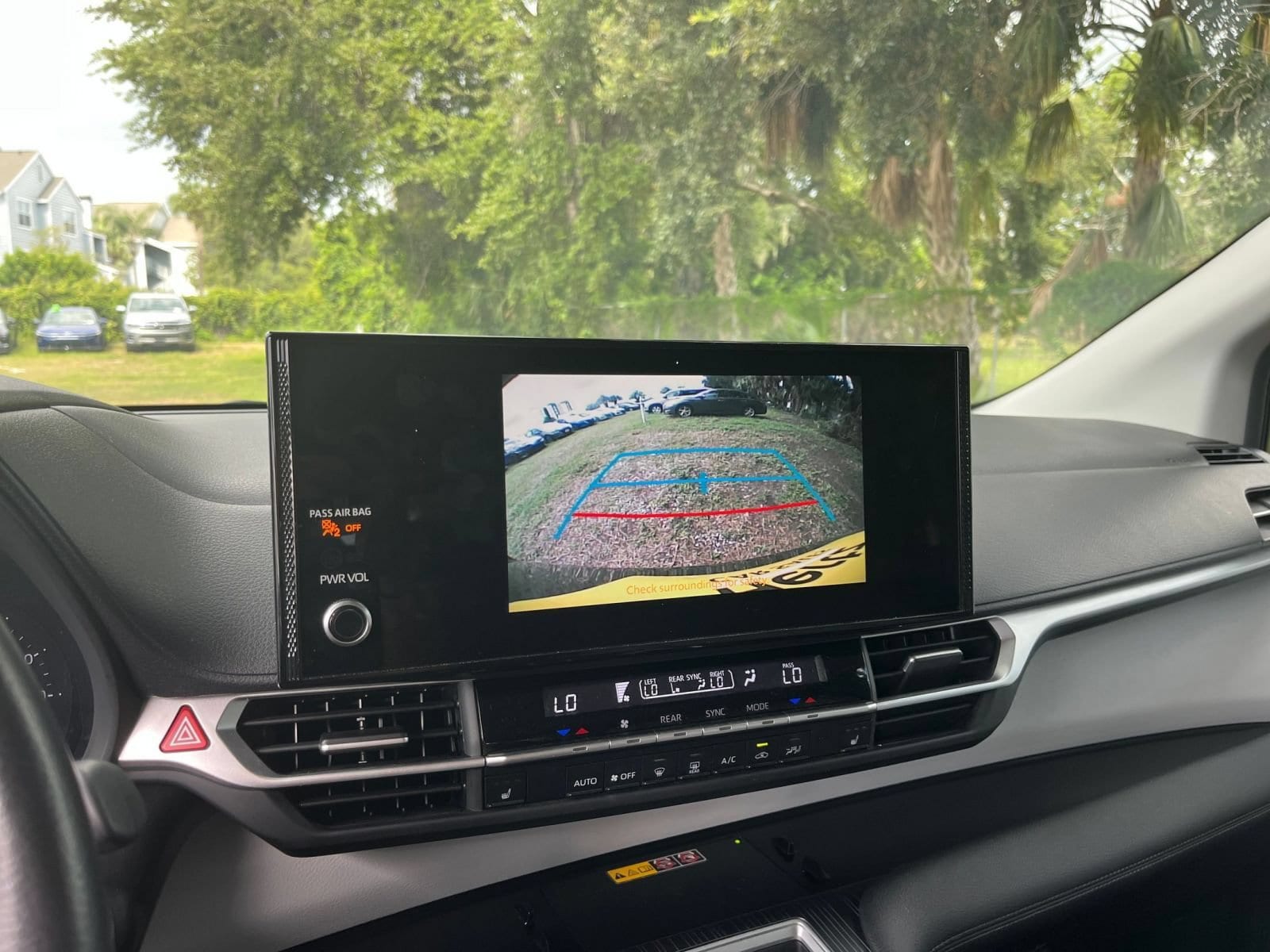 Thumbnail: 2025 Toyota Sienna - 20