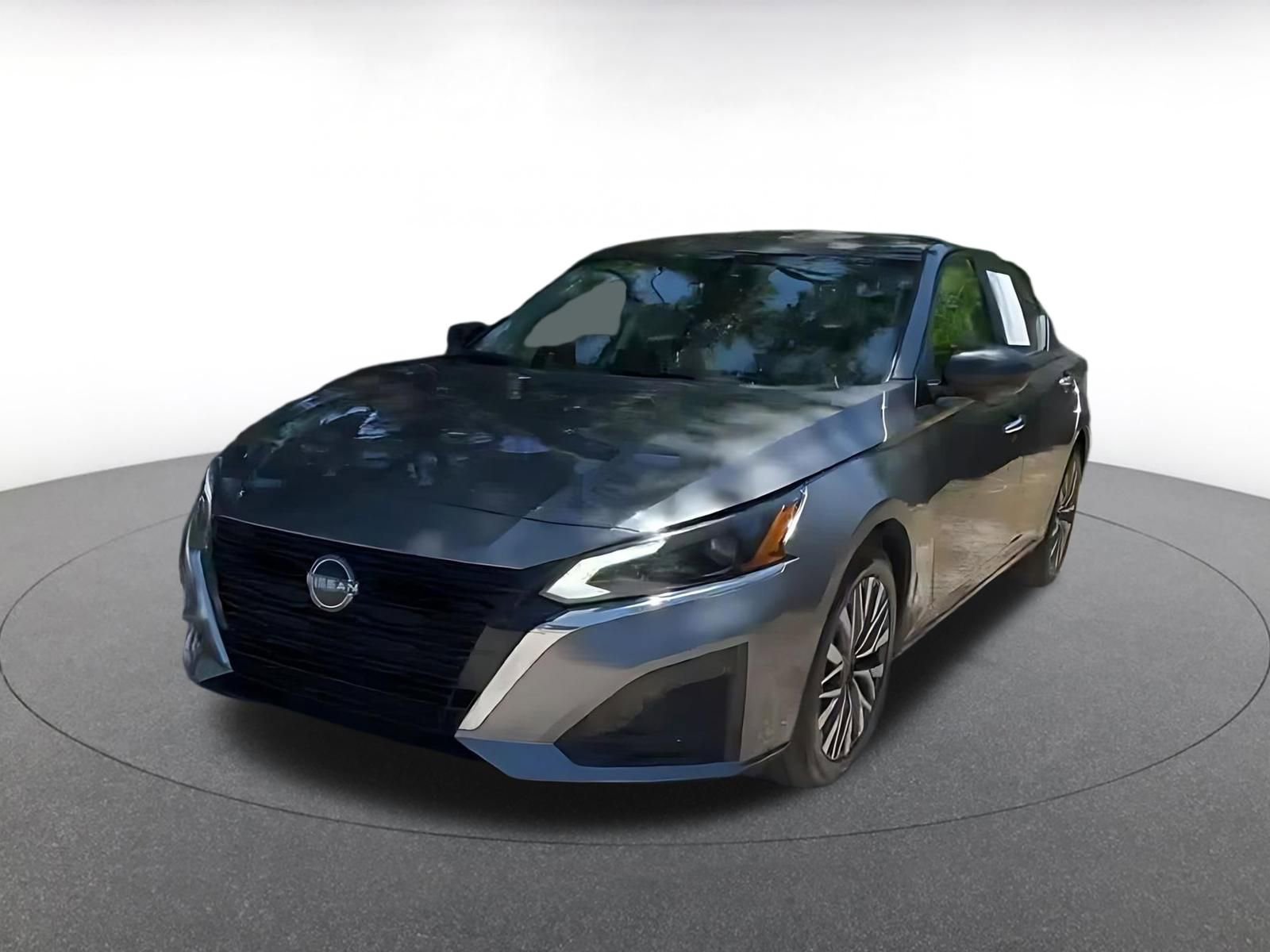 Thumbnail: 2025 Nissan Altima - 4