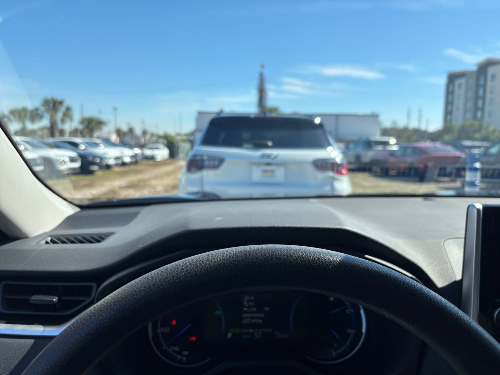 Thumbnail: 2025 Toyota RAV4 - 35