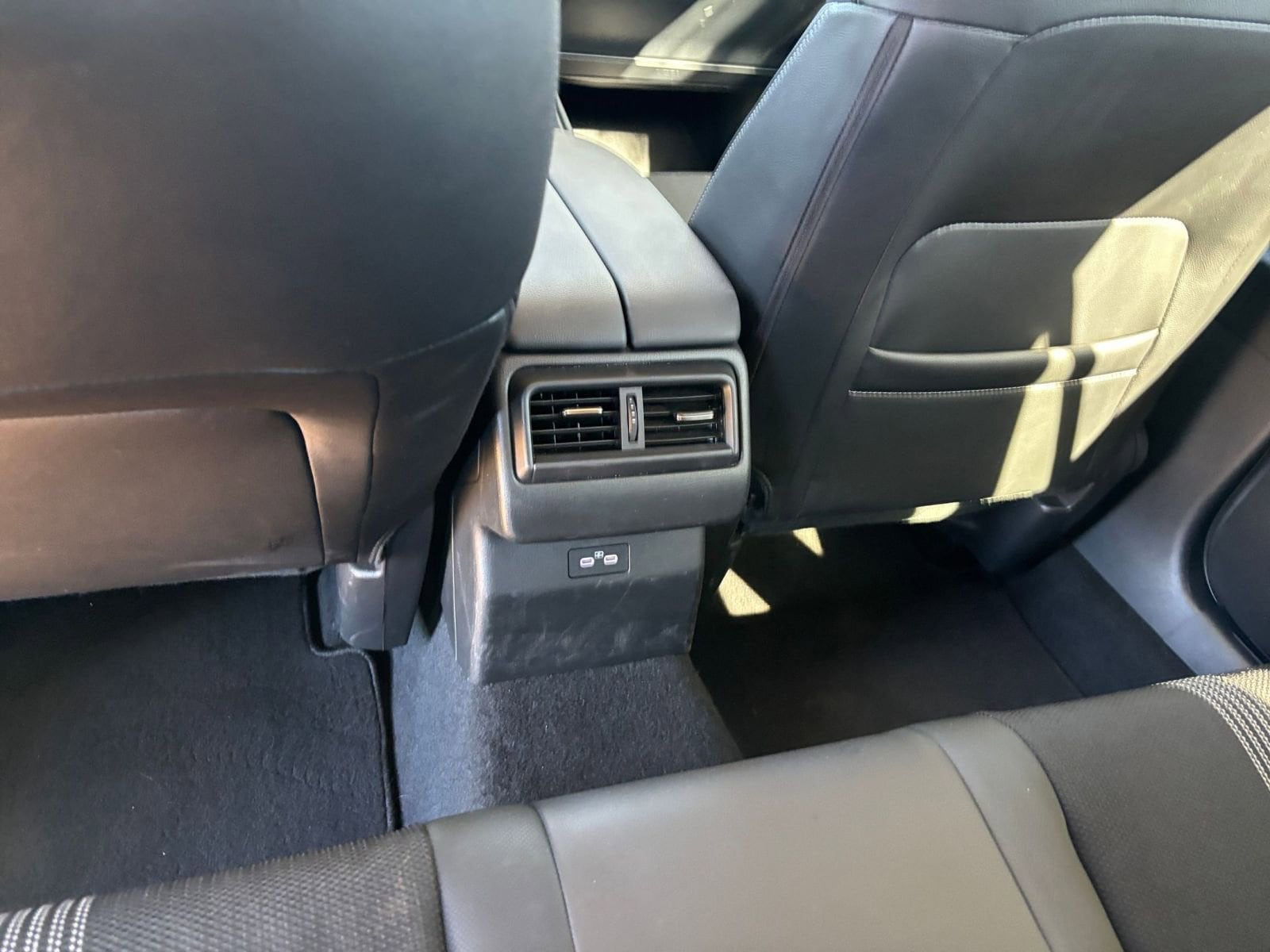 Thumbnail: 2025 Mazda CX-50 - 24