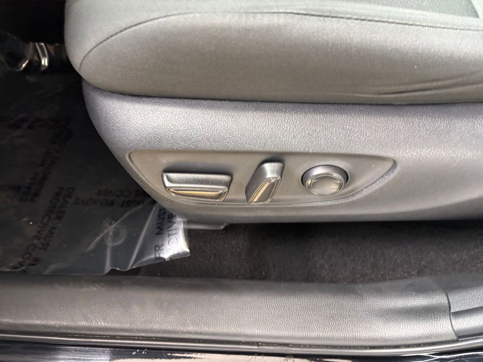 Thumbnail: 2025 Toyota RAV4 - 23