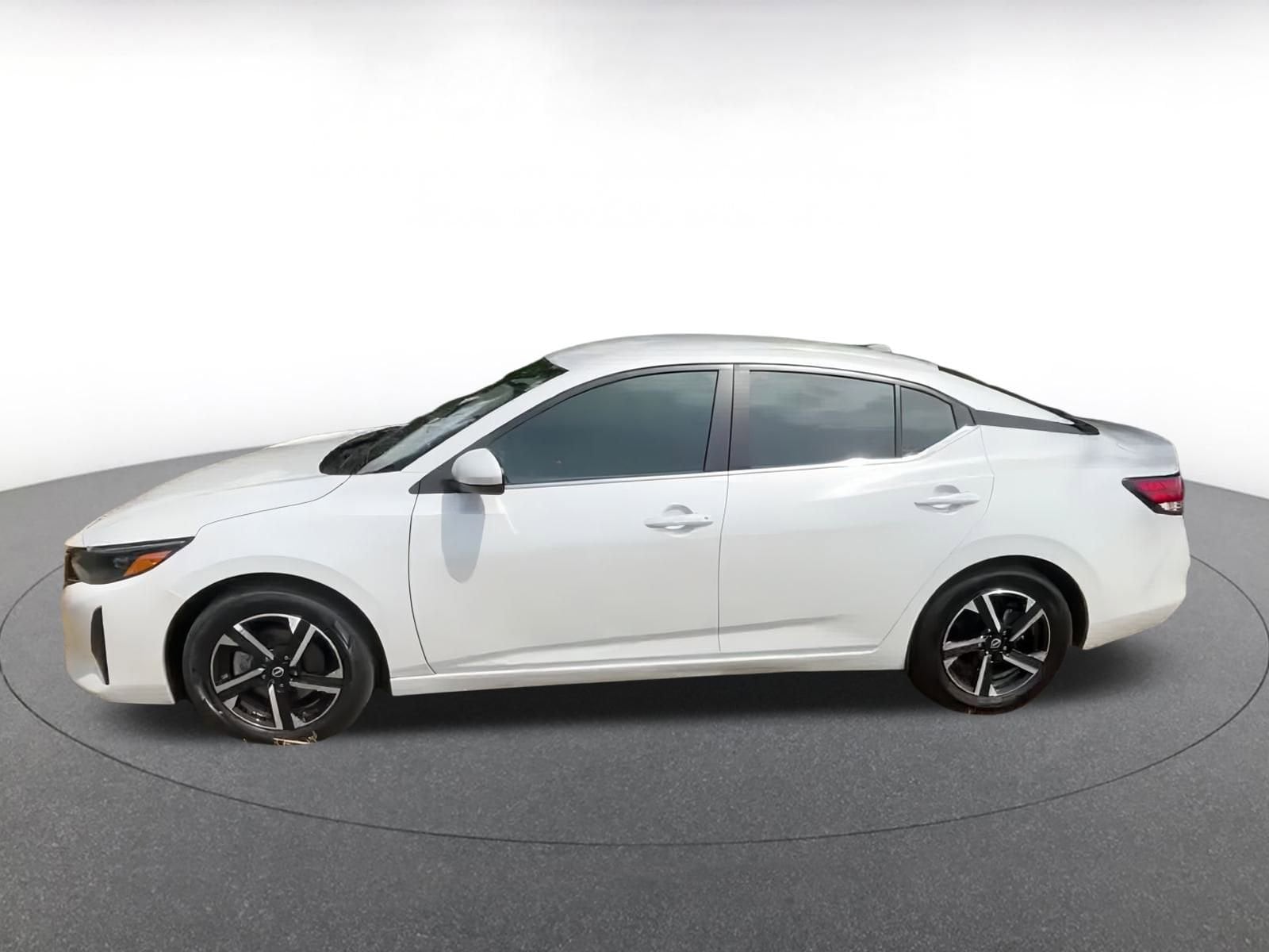 Thumbnail: 2024 Nissan Sentra - 9