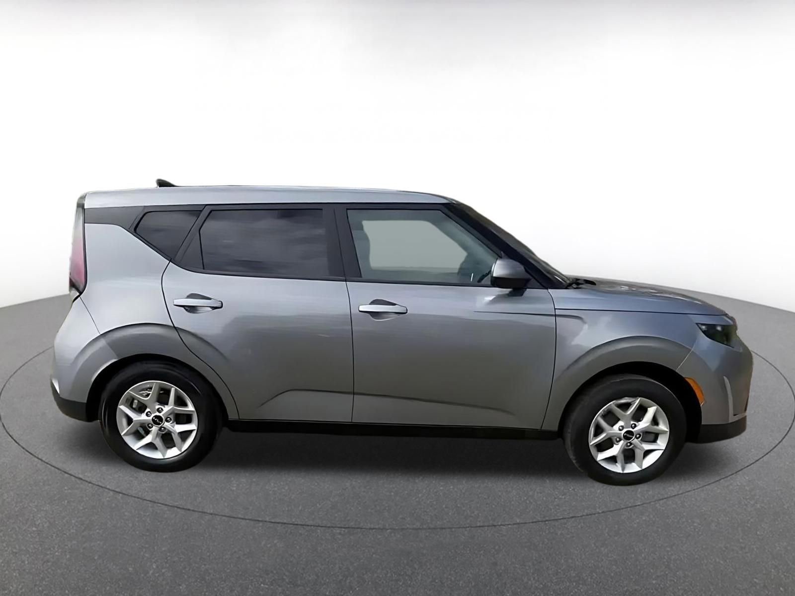 Thumbnail: 2025 Kia Soul - 16