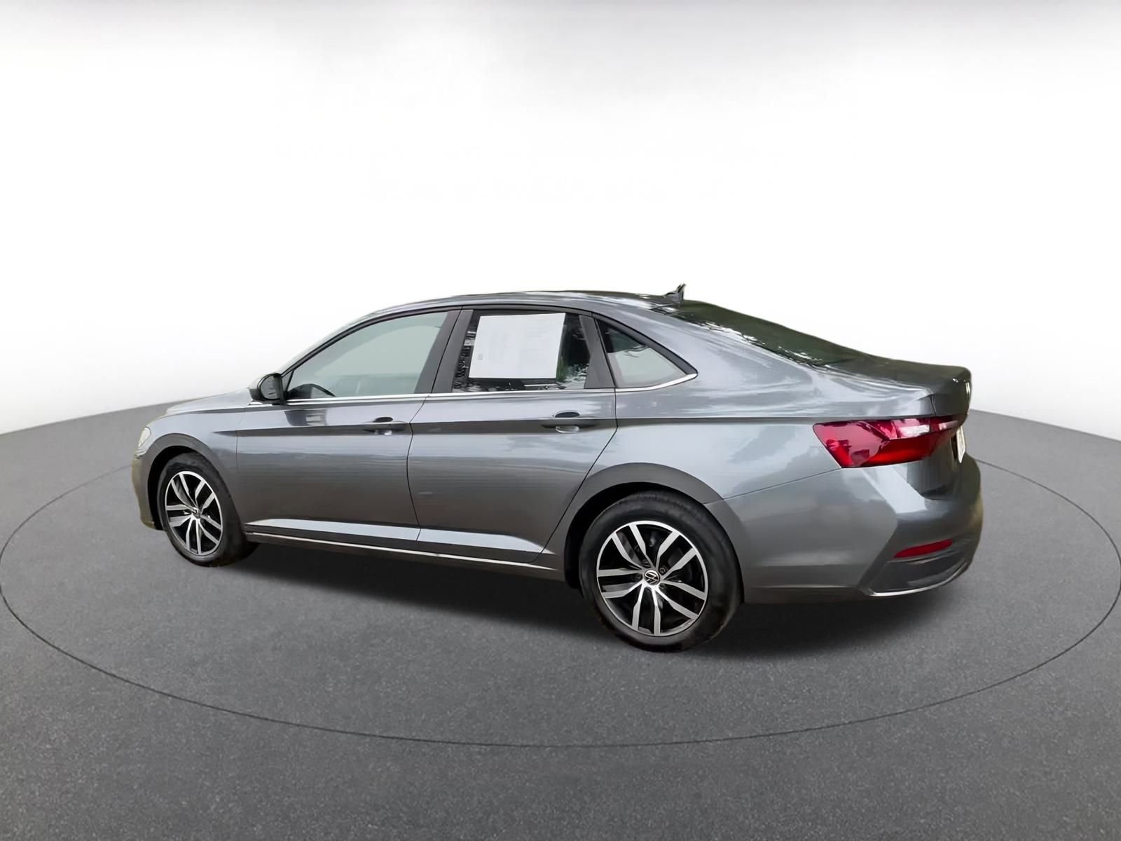 Thumbnail: 2025 Volkswagen Jetta - 11