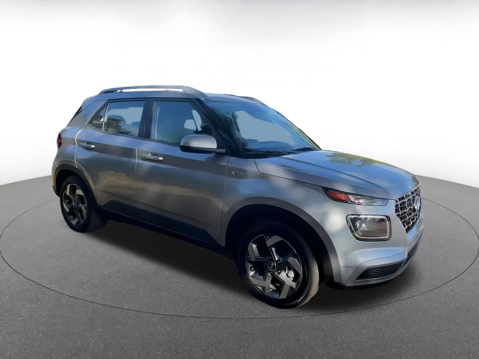 Thumbnail: 2025 Hyundai Venue - 1