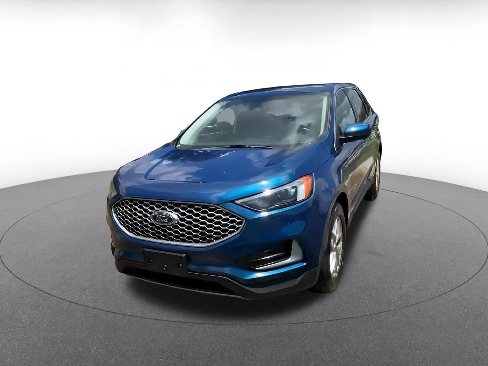 Thumbnail: 2023 Ford Edge - 7