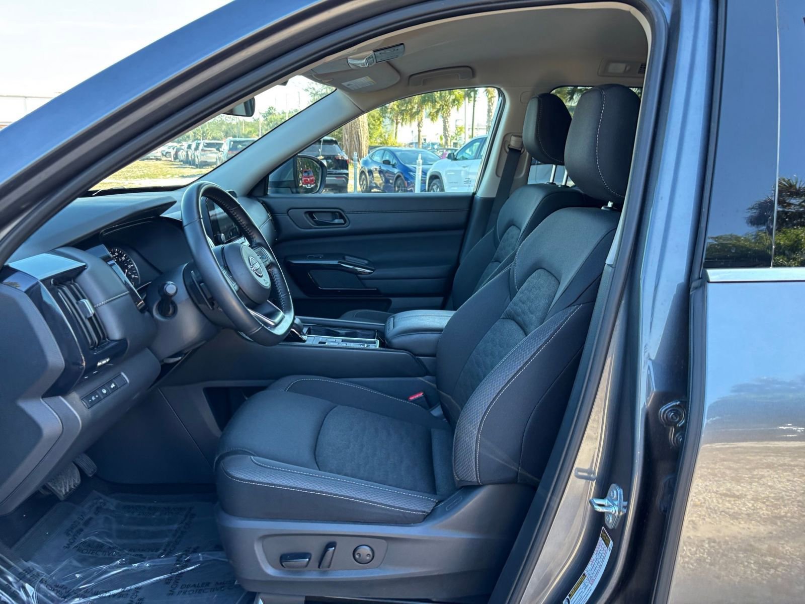 Thumbnail: 2025 Nissan Pathfinder - 27