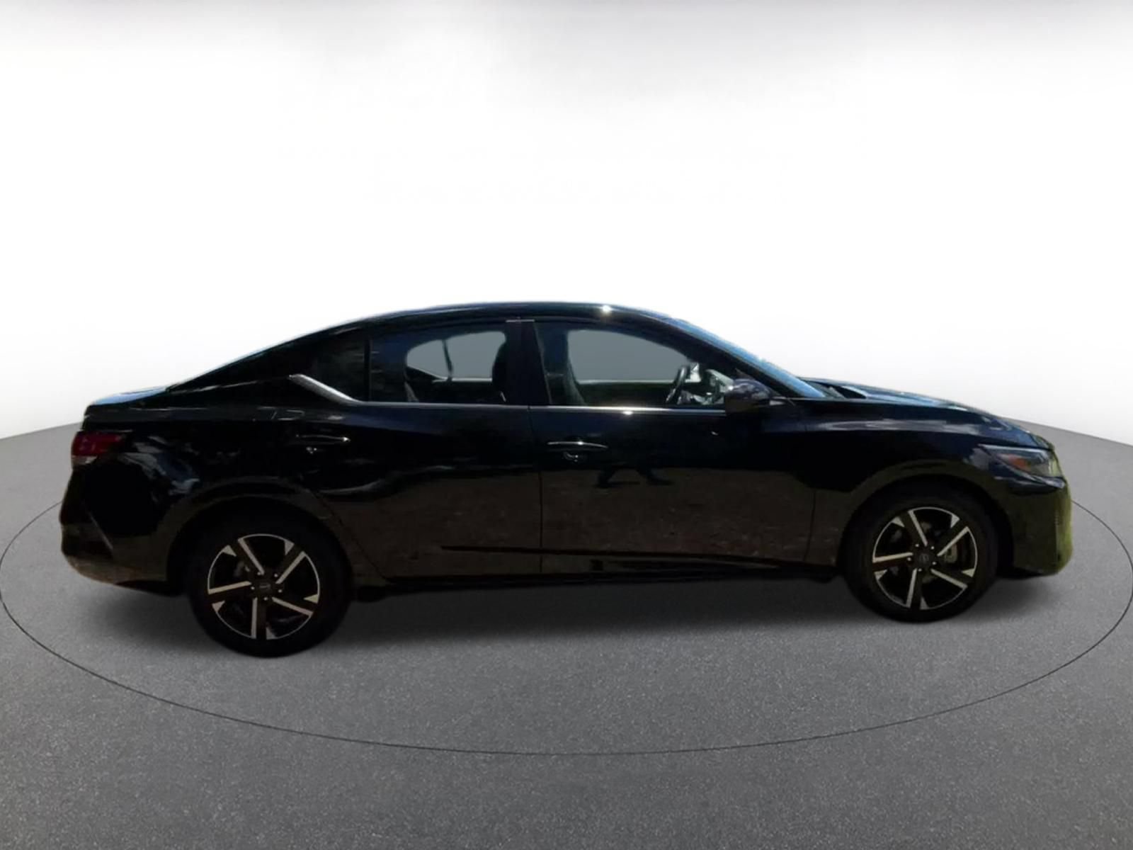 Thumbnail: 2025 Nissan Sentra - 15