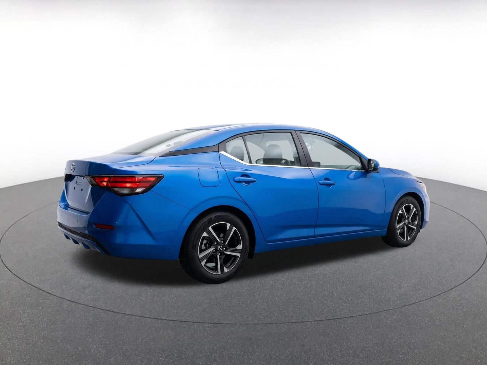 Thumbnail: 2025 Nissan Sentra - 11