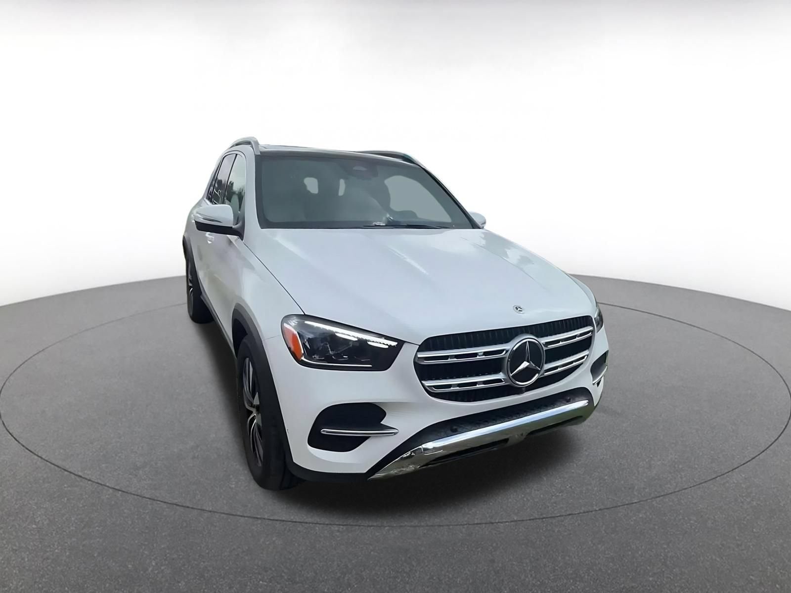 Thumbnail: 2026 Mercedes-Benz GLE - 3