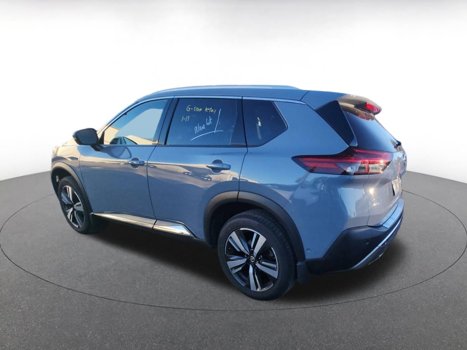 Thumbnail: 2021 Nissan Rogue - 3