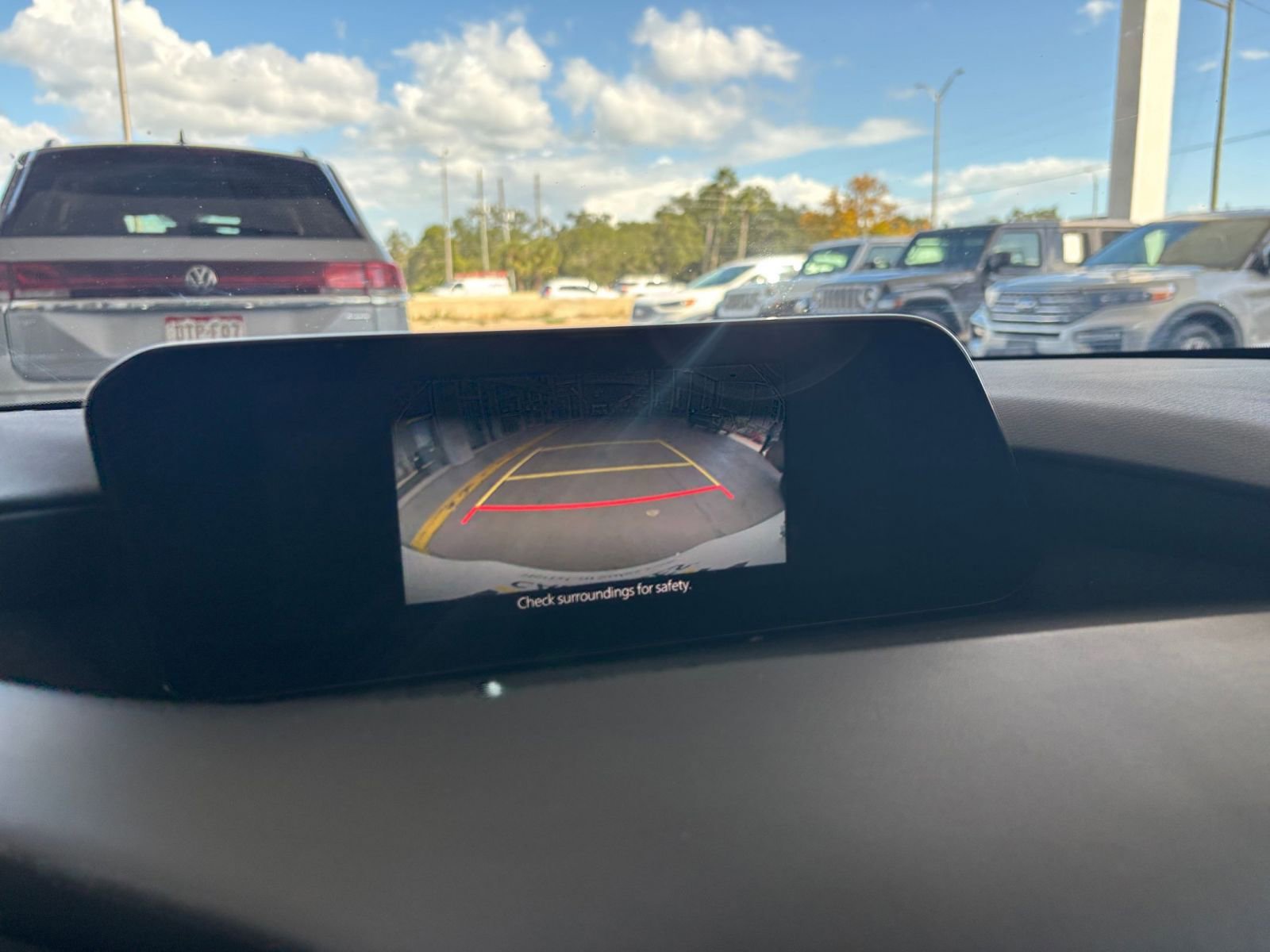 Thumbnail: 2025 Mazda Mazda3 - 17