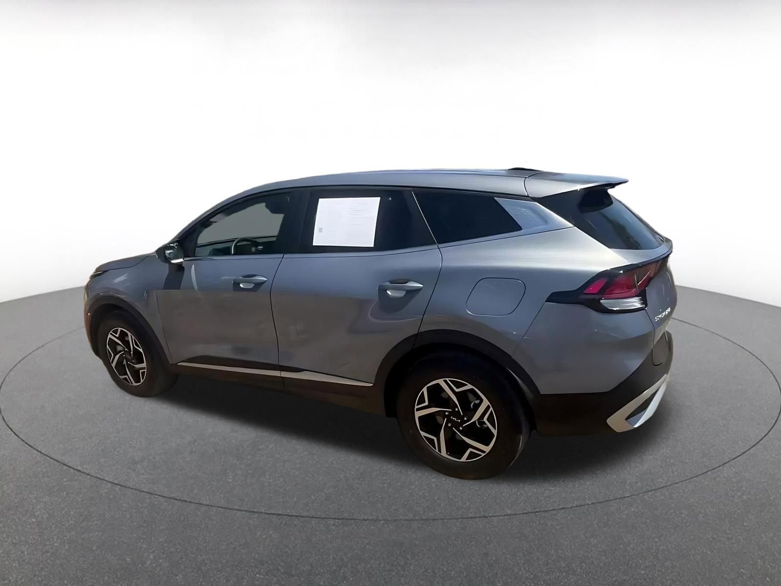 Thumbnail: 2025 Kia Sportage - 10