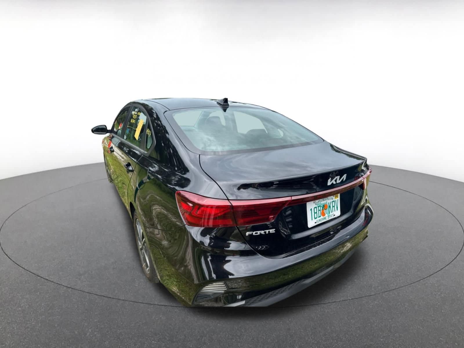 Thumbnail: 2024 Kia Forte - 9