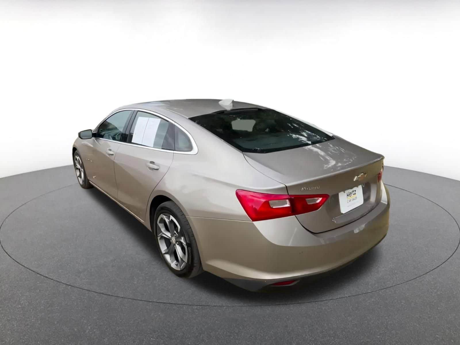 Thumbnail: 2024 Chevrolet Malibu - 11