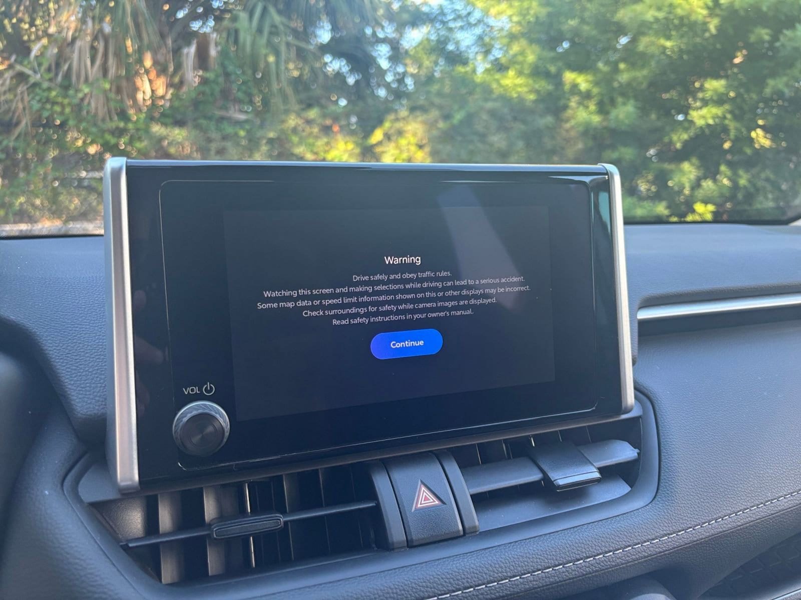 Thumbnail: 2025 Toyota RAV4 - 21