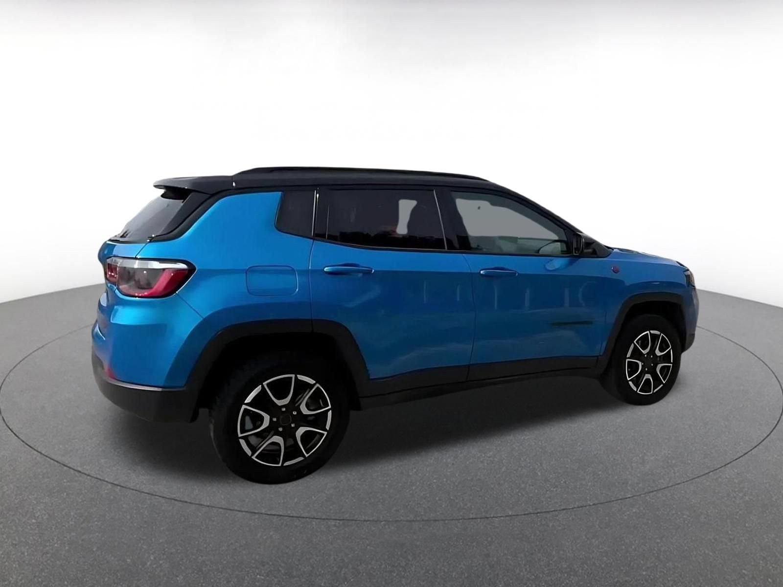 Thumbnail: 2025 Jeep Compass - 14