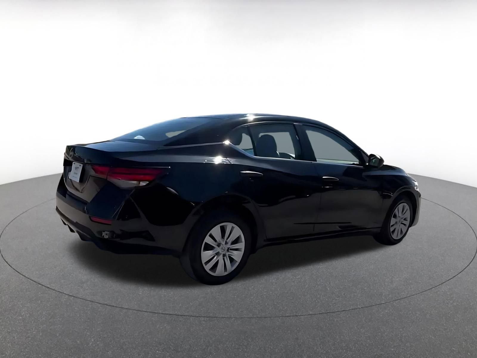 Thumbnail: 2025 Nissan Sentra - 15