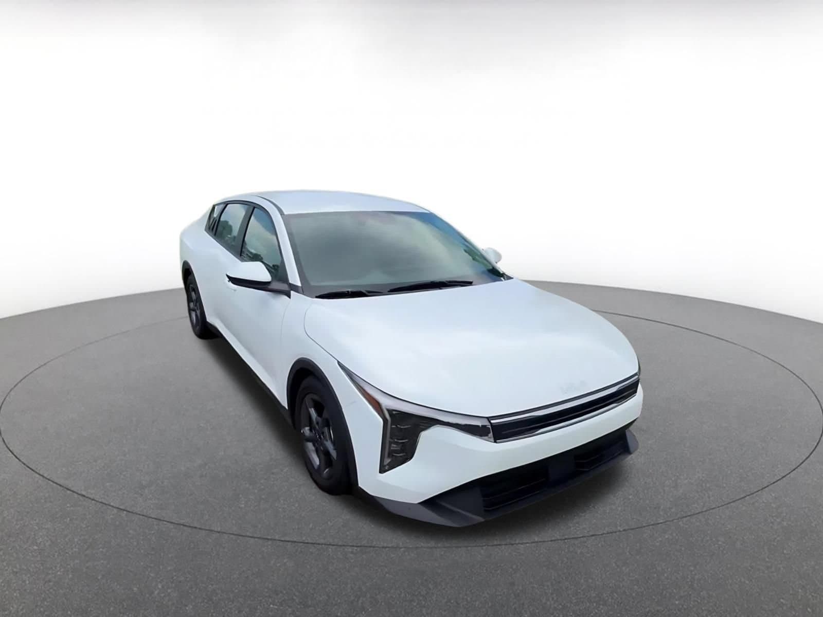 Thumbnail: 2025 Kia K4 - 3