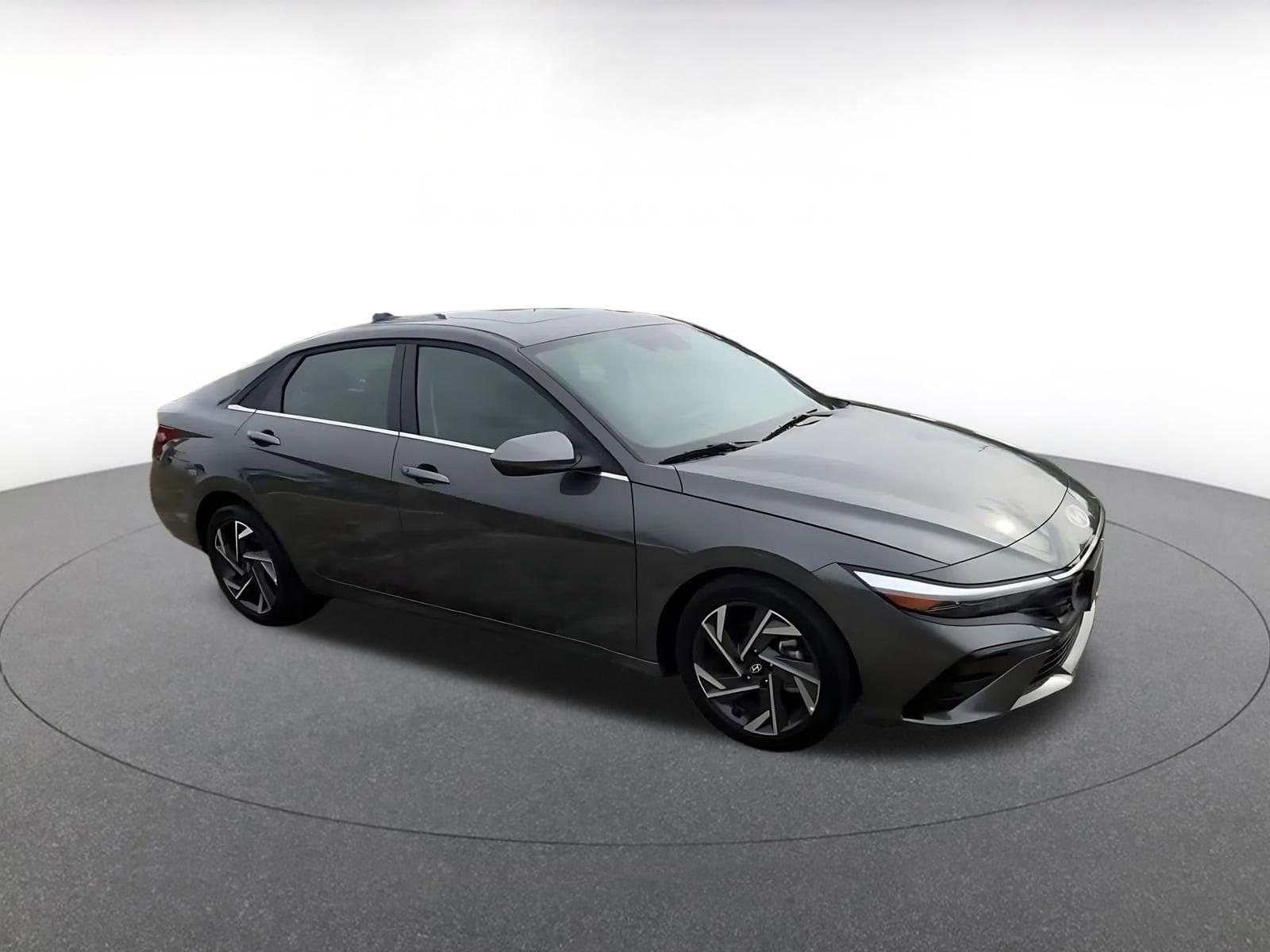 Thumbnail: 2025 Hyundai Elantra - 2