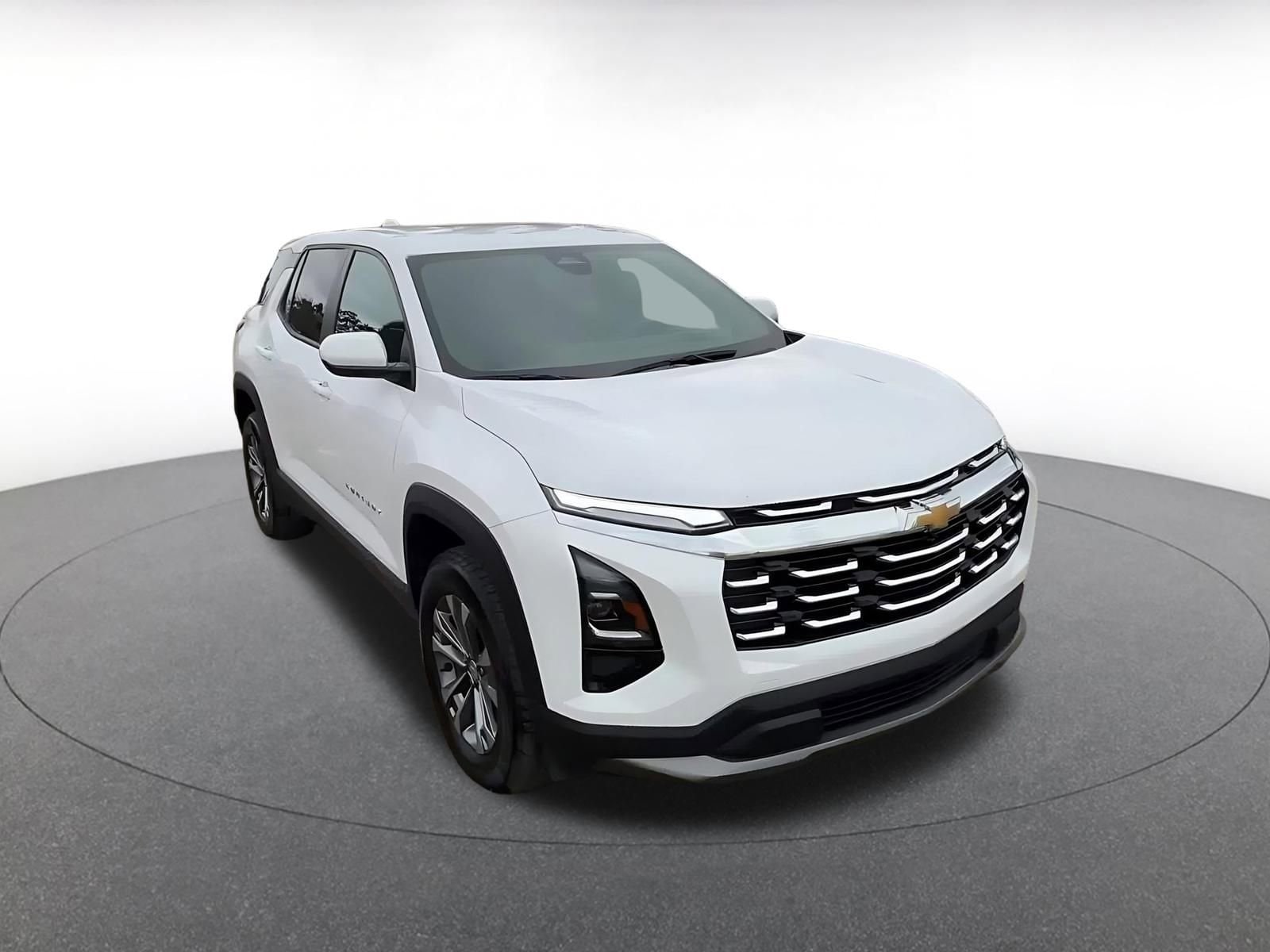 Thumbnail: 2025 Chevrolet Equinox - 3