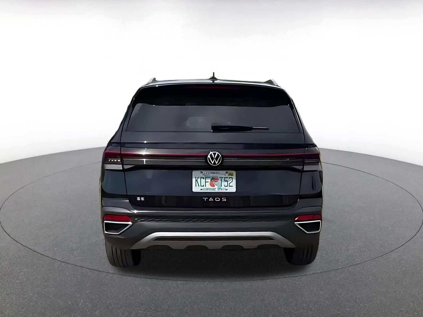 Thumbnail: 2025 Volkswagen Taos - 11