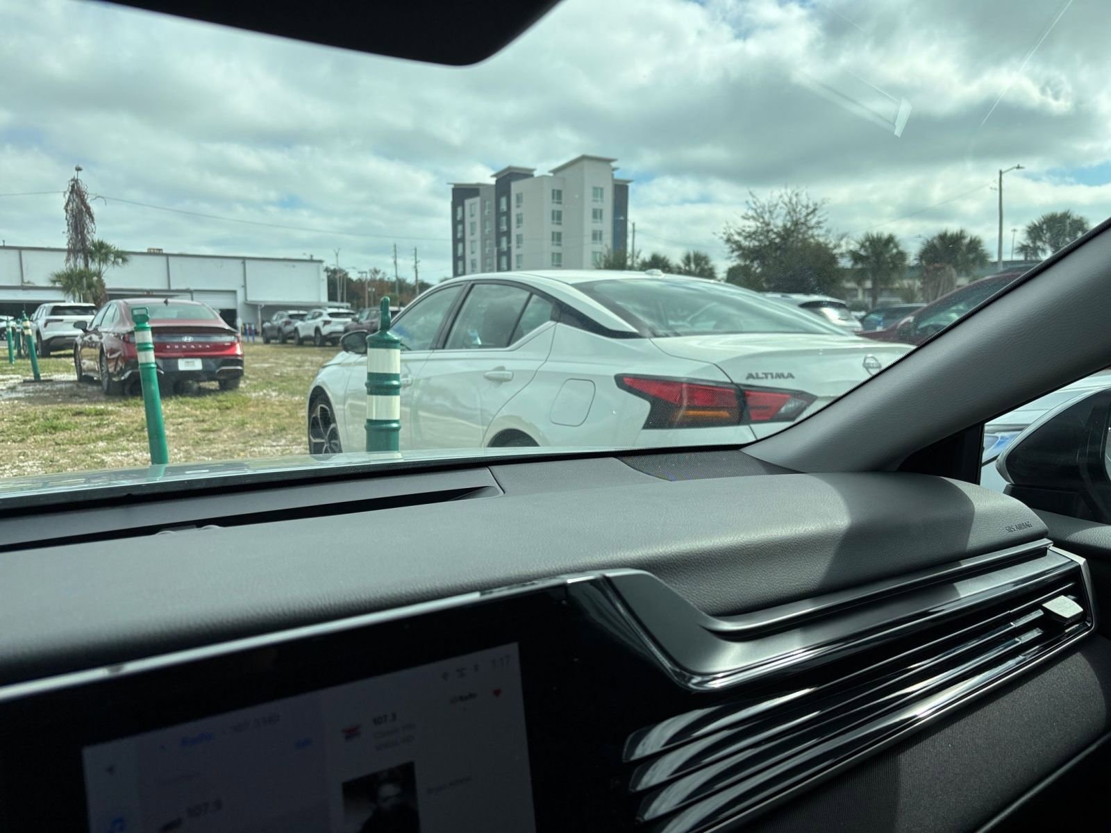 Thumbnail: 2025 Toyota Camry - 35