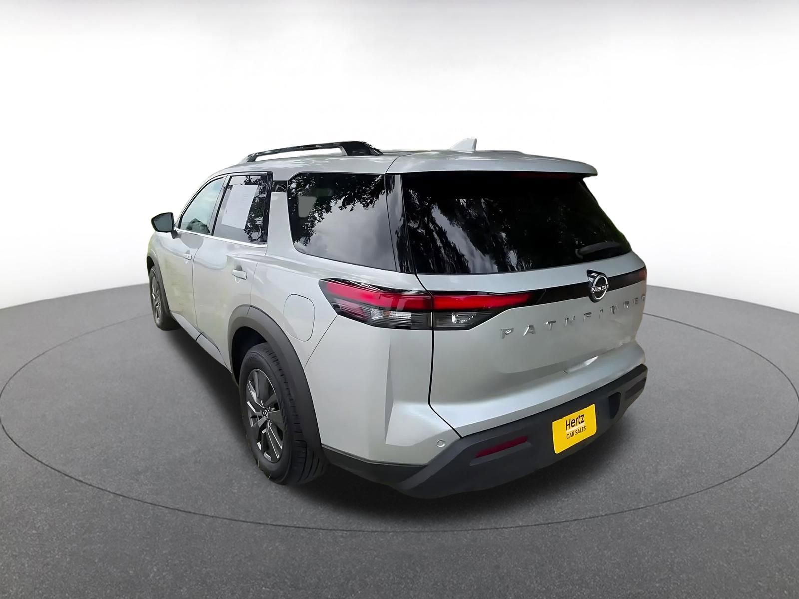Thumbnail: 2025 Nissan Pathfinder - 11