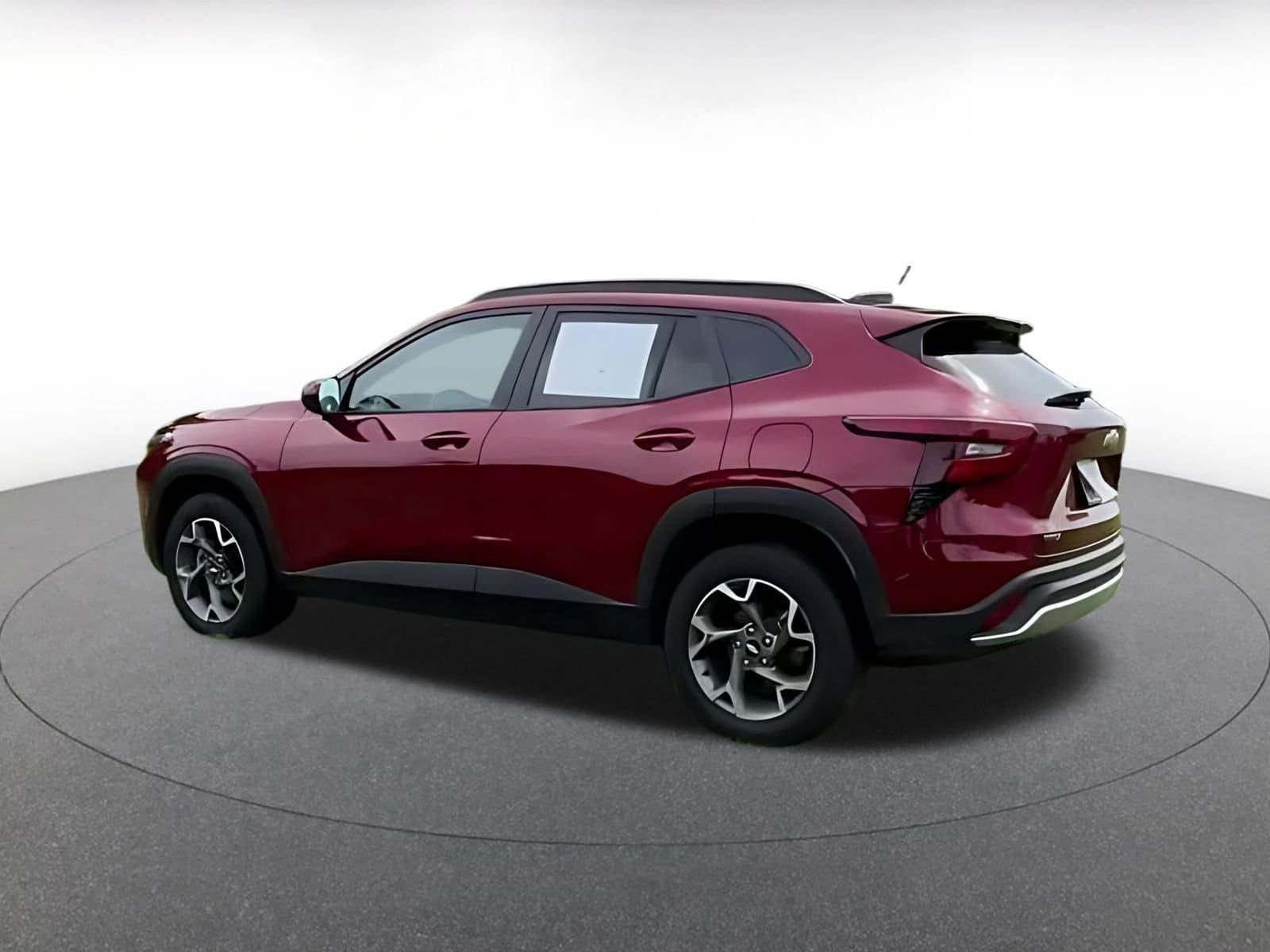Thumbnail: 2025 Chevrolet Trax - 16