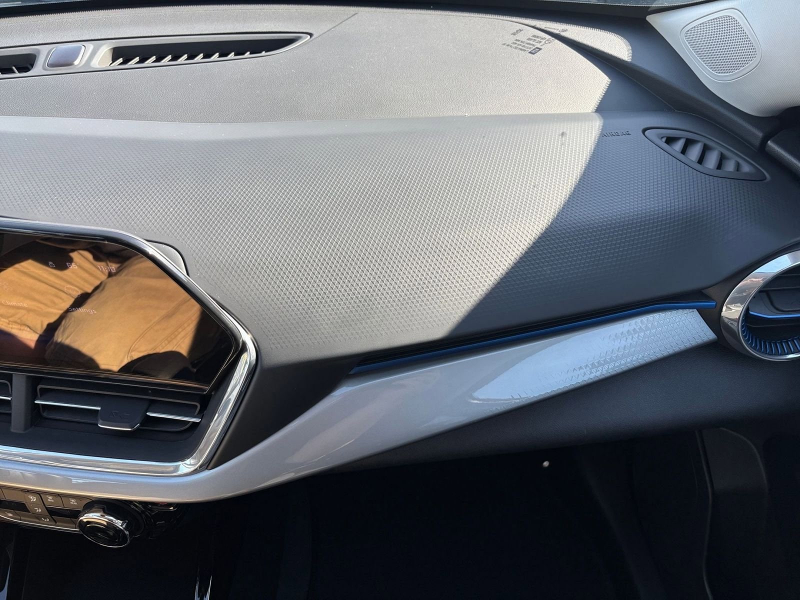 Thumbnail: 2025 Chevrolet Trax - 35