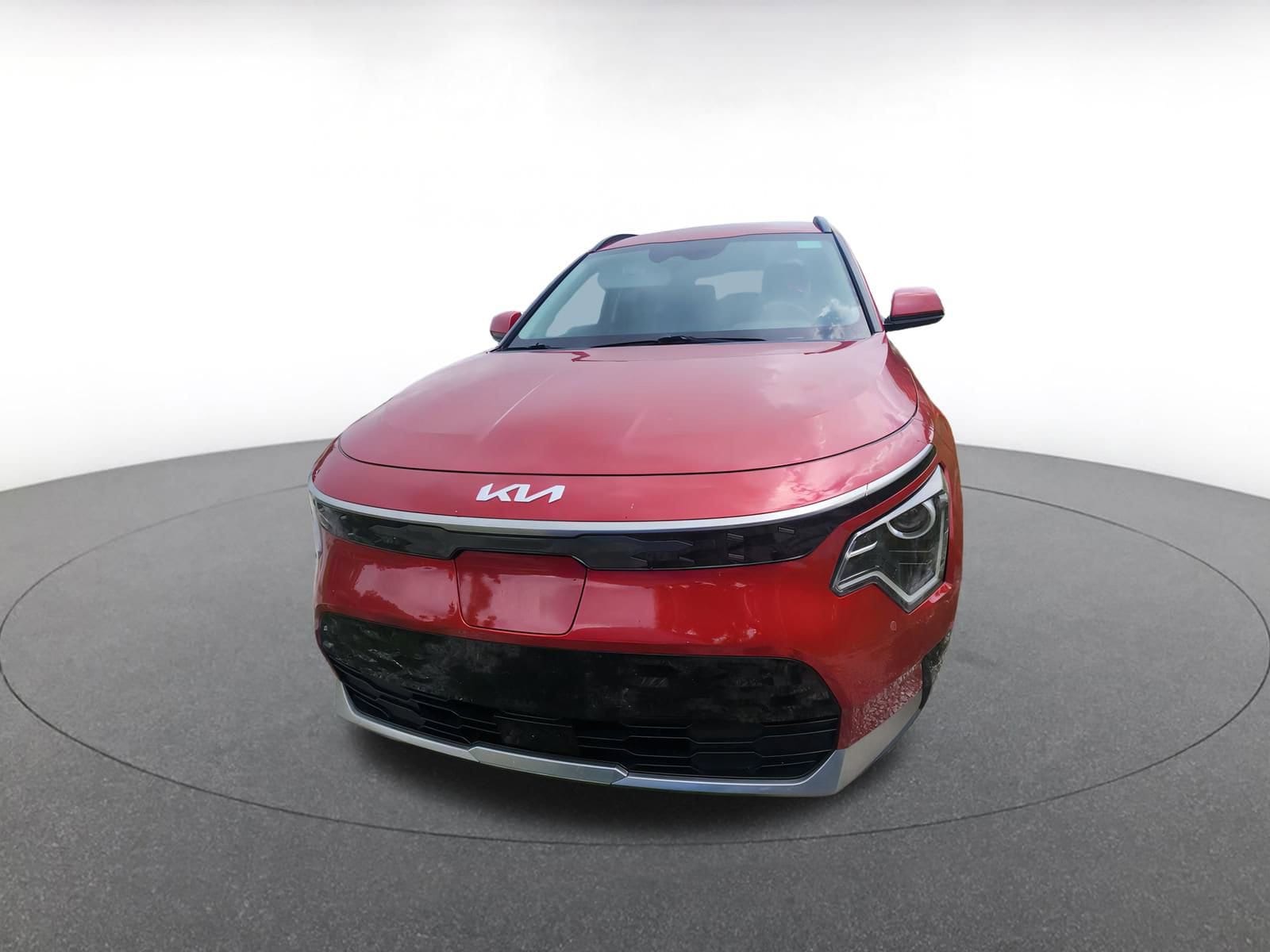 Thumbnail: 2023 Kia Niro - 4