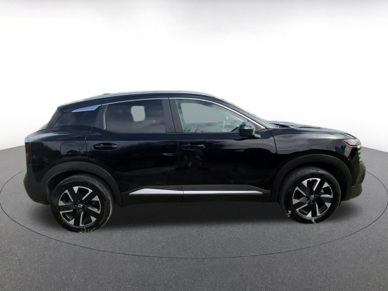 Thumbnail: 2026 Nissan Kicks - 15
