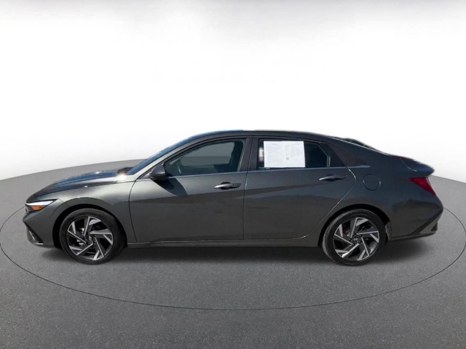 Thumbnail: 2025 Hyundai Elantra - 9