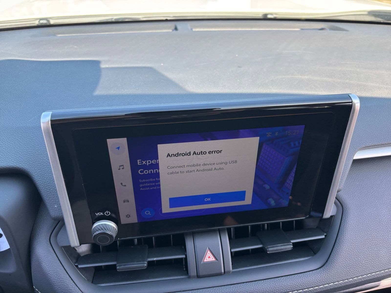 Thumbnail: 2025 Toyota RAV4 - 17