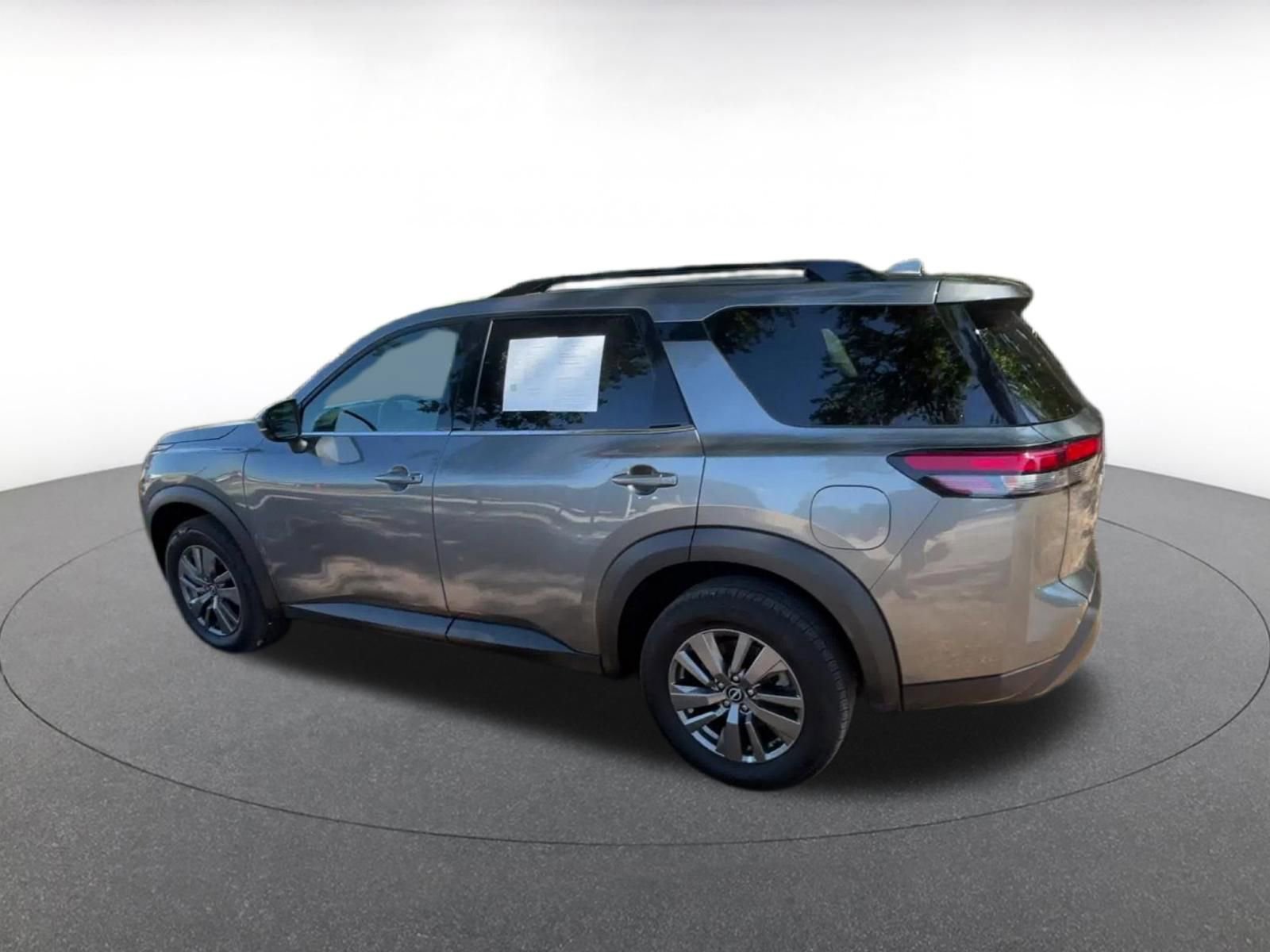 Thumbnail: 2025 Nissan Pathfinder - 10