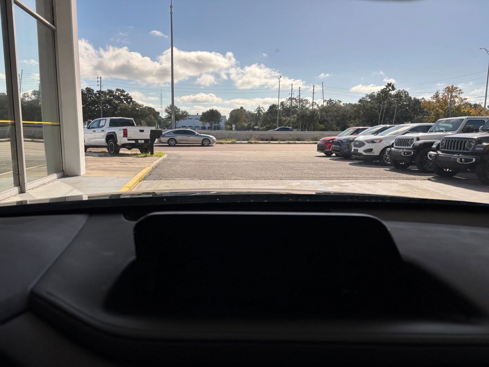 Thumbnail: 2025 Mazda CX-30 - 18