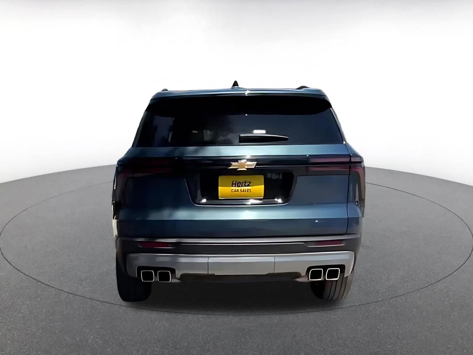 Thumbnail: 2025 Chevrolet Traverse - 12