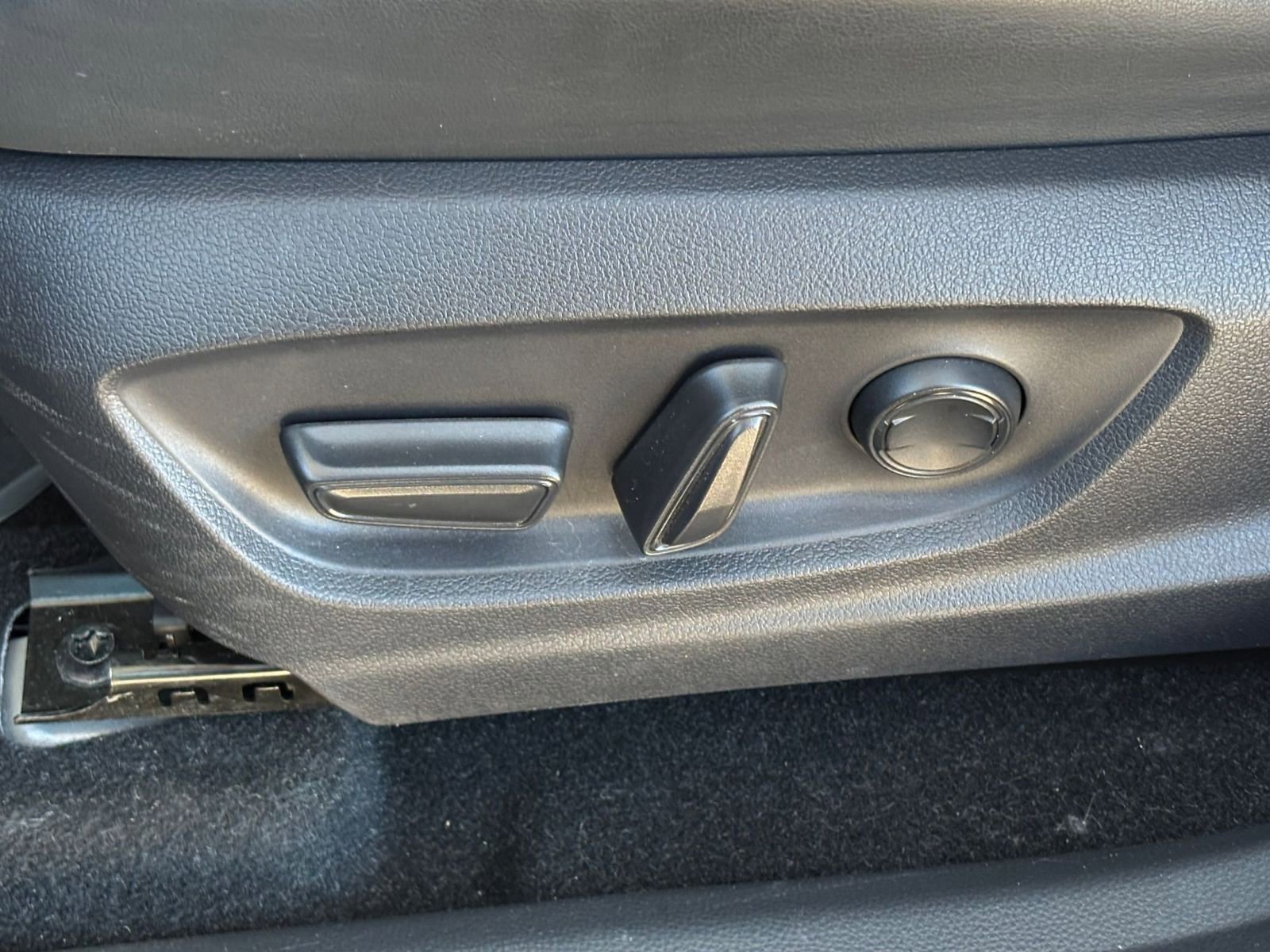 Thumbnail: 2025 Toyota Crown - 23