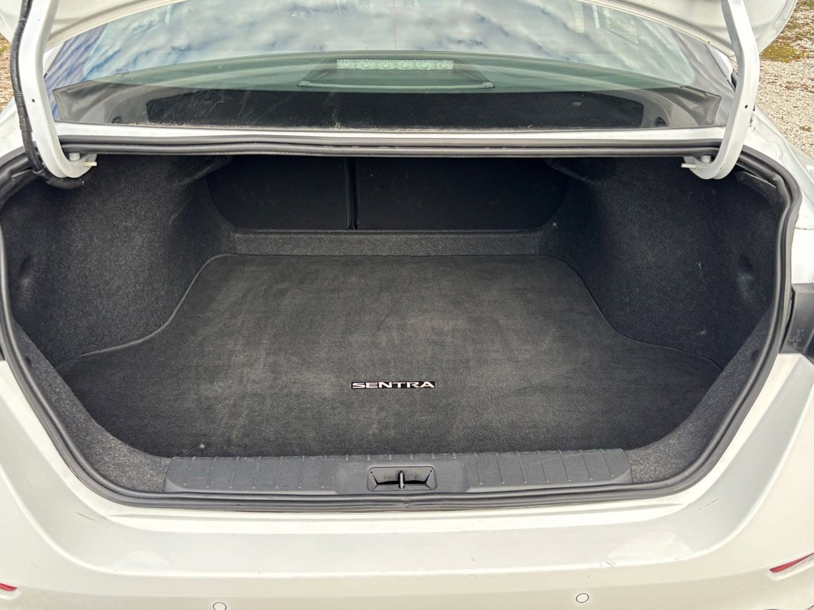 Thumbnail: 2025 Nissan Sentra - 31