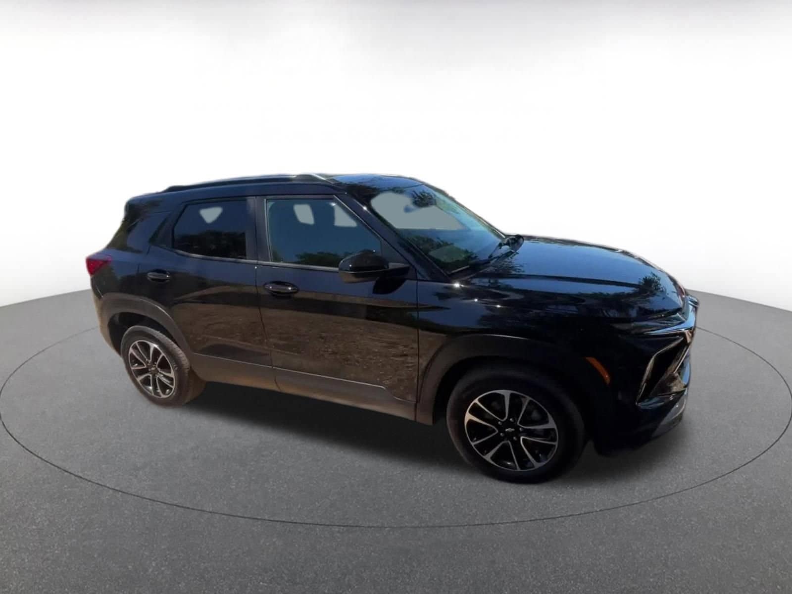 Thumbnail: 2025 Chevrolet TrailBlazer - 2