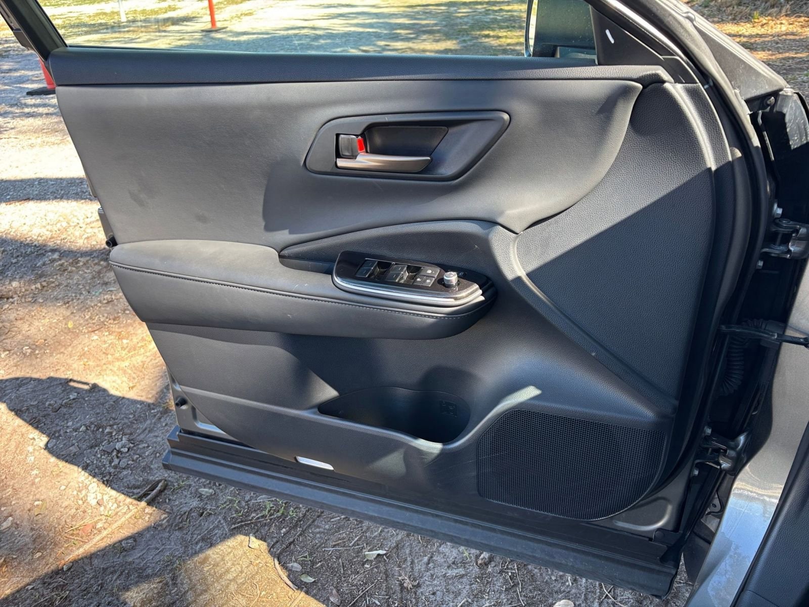 Thumbnail: 2025 Toyota Crown - 18