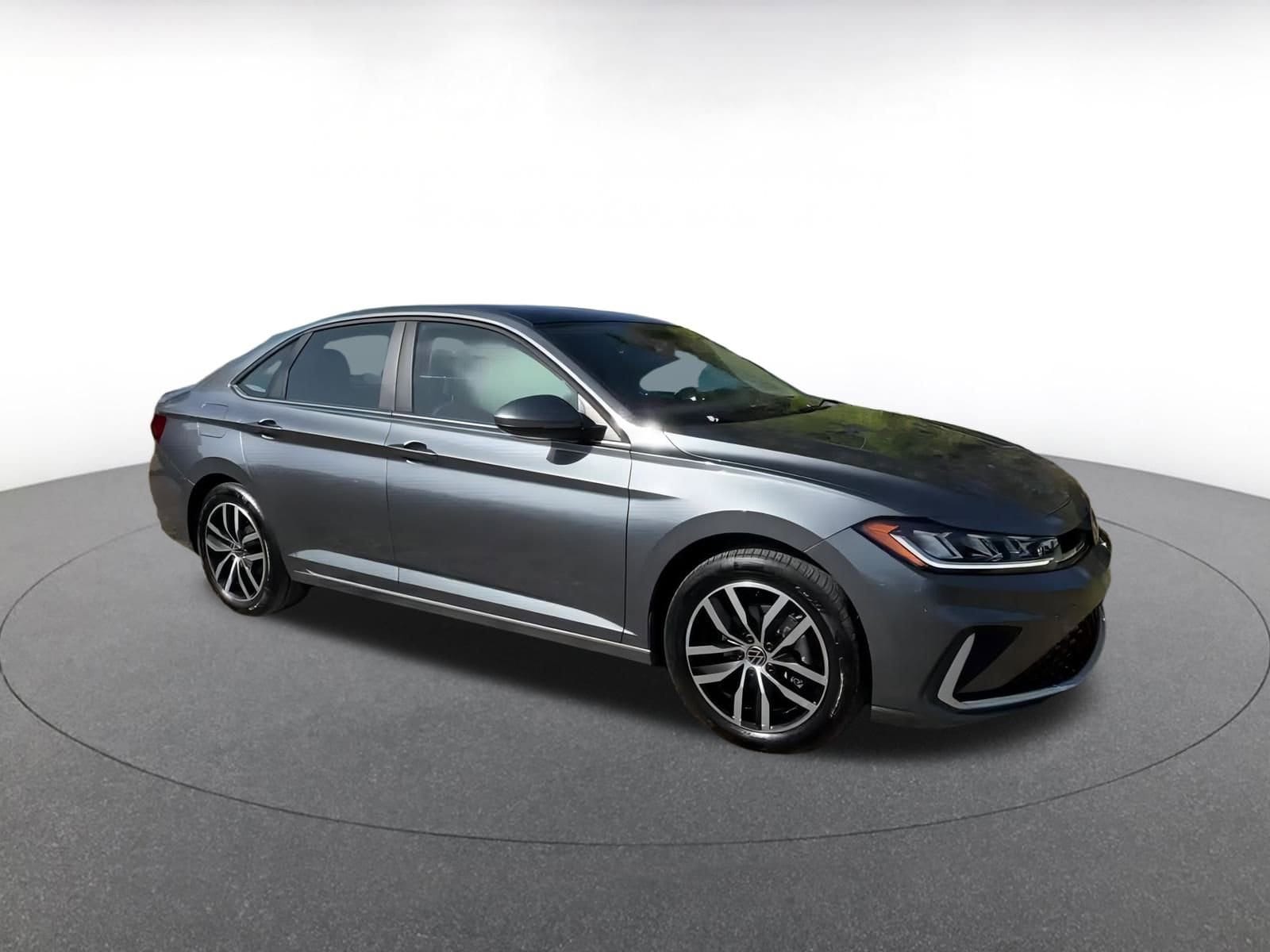 Thumbnail: 2025 Volkswagen Jetta - 1