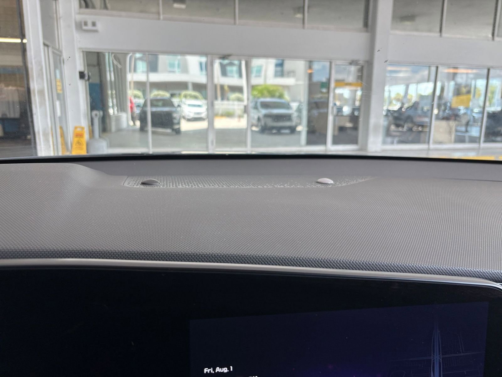 Thumbnail: 2023 Kia Niro - 21