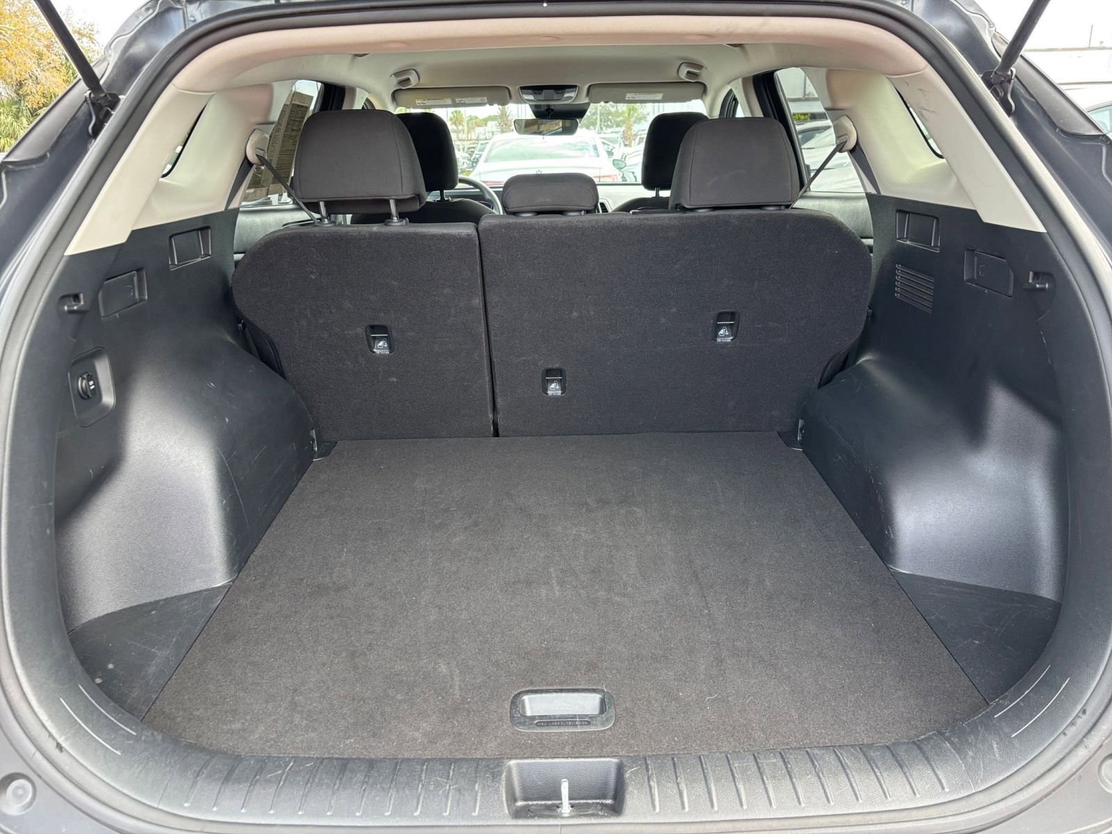 Thumbnail: 2025 Kia Sportage - 31