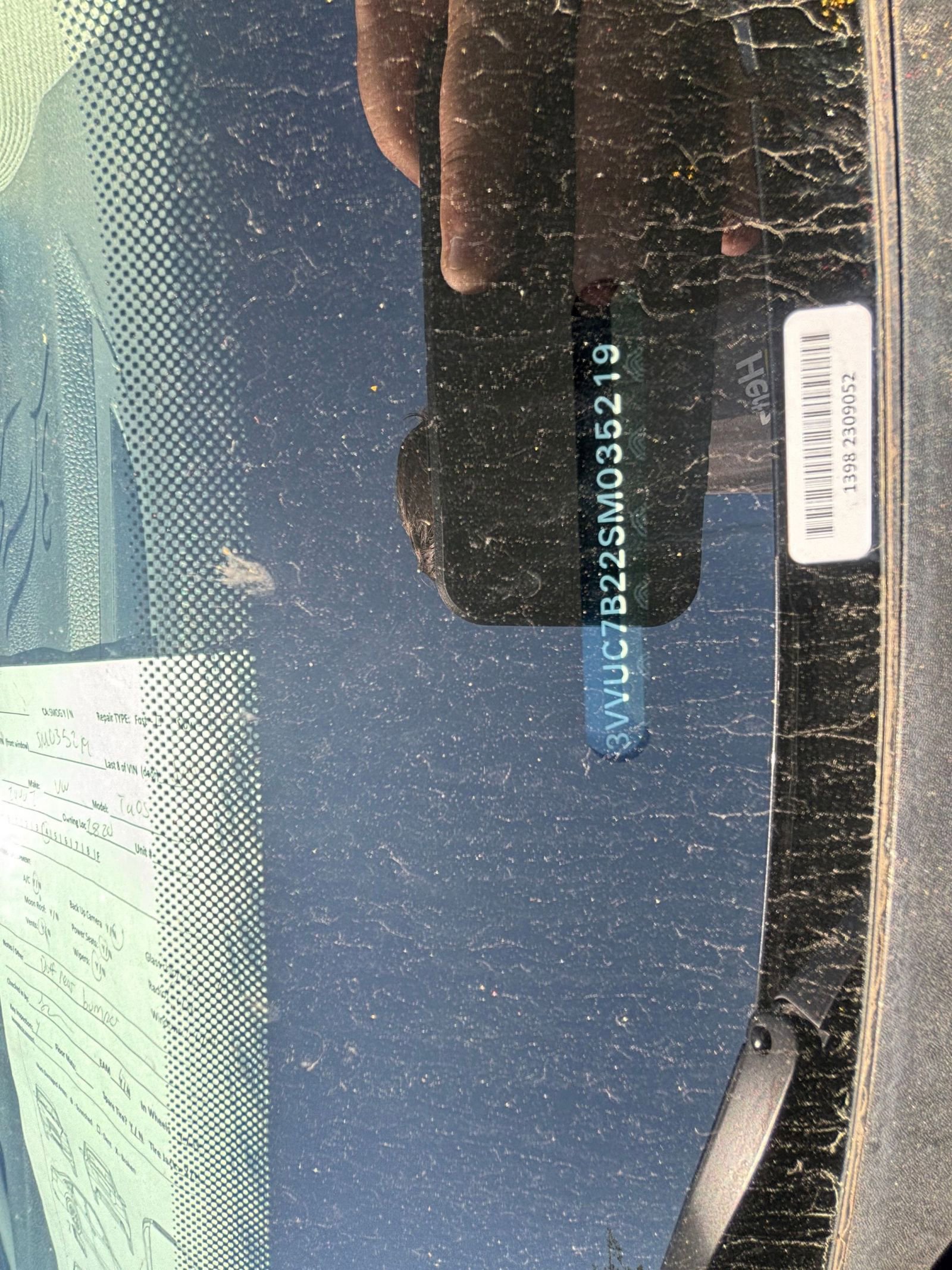 Thumbnail: 2025 Volkswagen Taos - 10