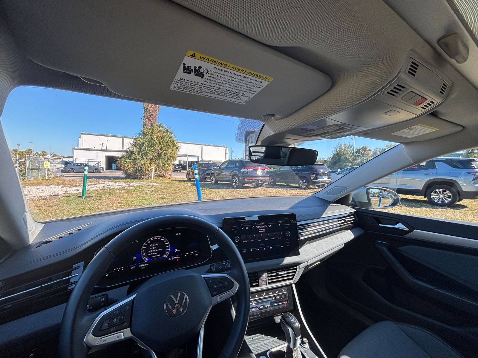 Thumbnail: 2025 Volkswagen Jetta - 32