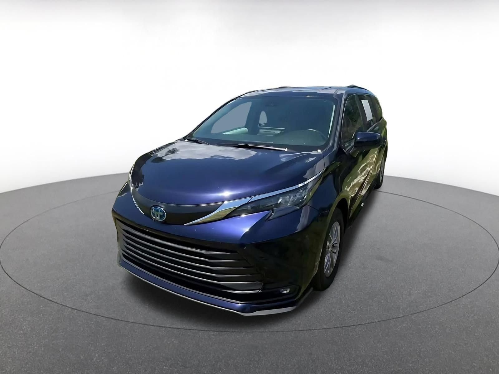 Thumbnail: 2025 Toyota Sienna - 7